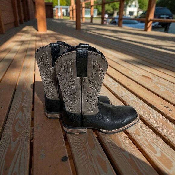 Ariat Black and Gray Everlite Western Boots Men’s 7.5D